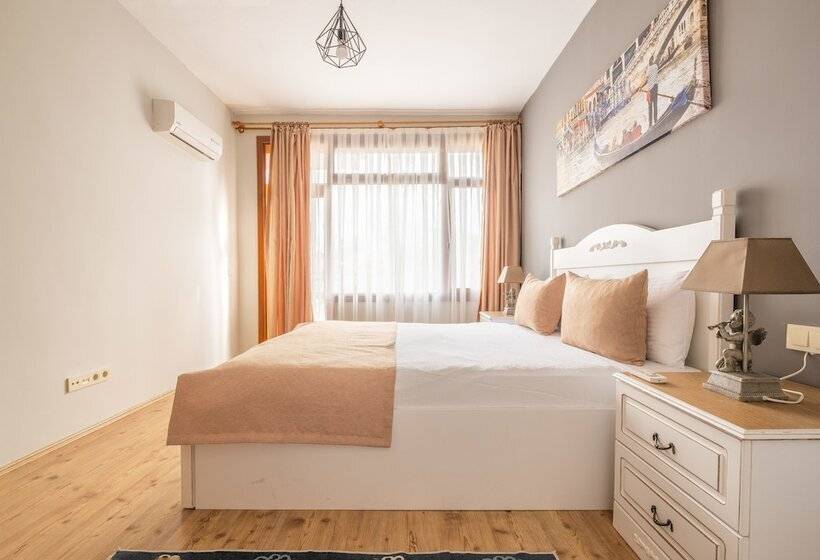 آپارتمان لوکس 1 خوابه, Old Town Deluxe Flats