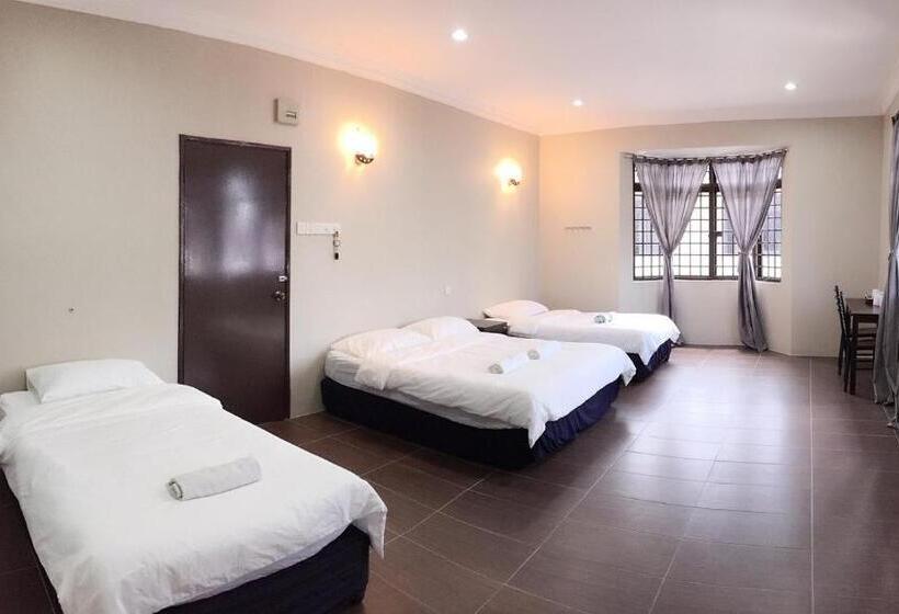 Family Suite, Homestay Muar