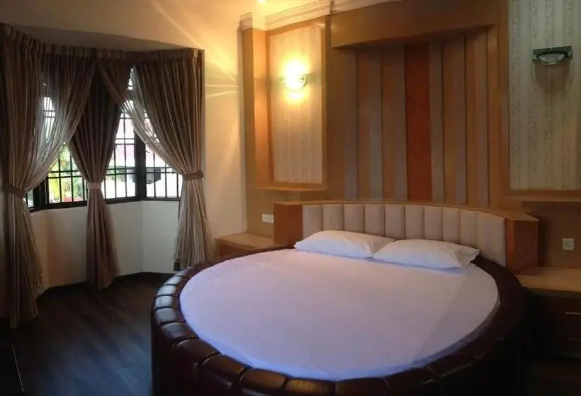 キングサイズベッドのデラックスルーム, Homestay Muar