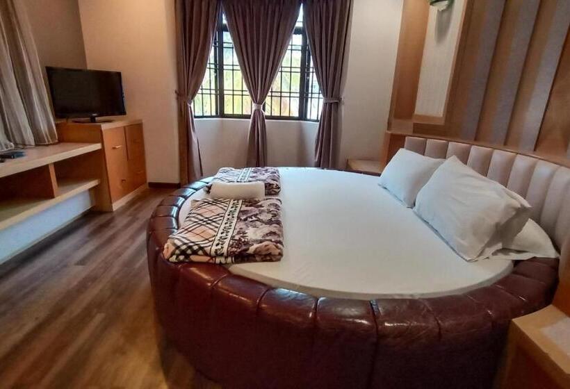 غرفة ديلوكس سرير كينج, Homestay Muar