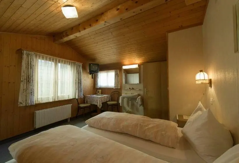 エコノミールーム, Hostel Chalet Stöckli Mit Etagendusche