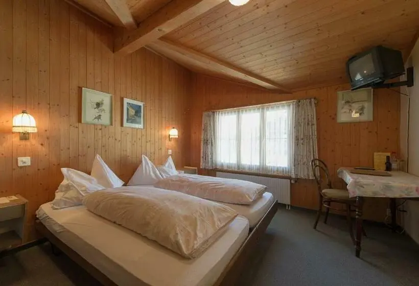 デラックスルーム, Hostel Chalet Stöckli Mit Etagendusche