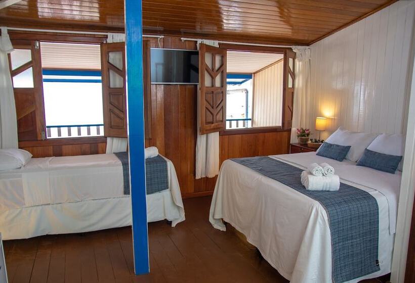 四人高级间, Amendoeira Praia