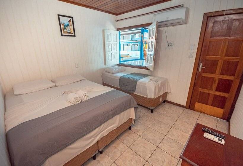 标准间带游泳池, Amendoeira Praia