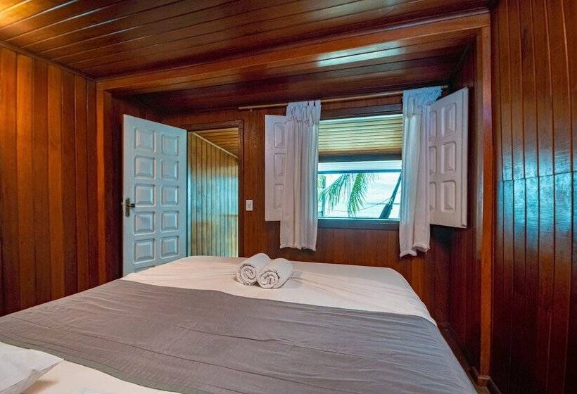 四人高级间, Amendoeira Praia