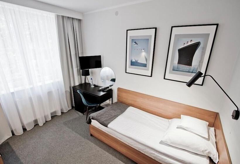 חדר סטנדרט יחיד, Edison Poznań Lotnisko ławica