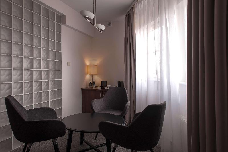 חדר ביזנס, Edison Poznań Lotnisko ławica