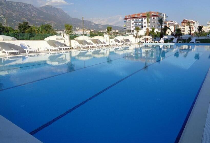 家庭间, Graf Victor