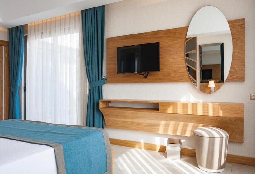 家庭间, Graf Victor