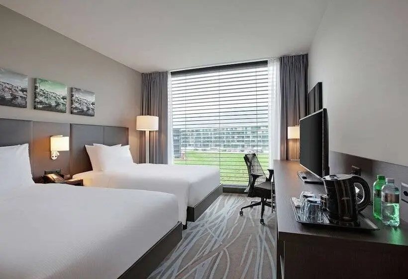 スタンダードルーム, Hilton Garden Inn Zurich Limmattal