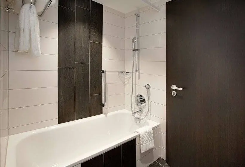 スタンダードルーム, Hilton Garden Inn Zurich Limmattal