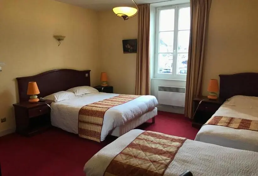 Standard Neljän Hengen Huone, Logis Hotel Saint Joseph