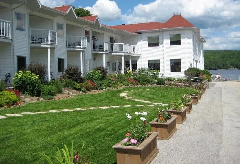 スーペリアールーム, Manoir Du Lac William
