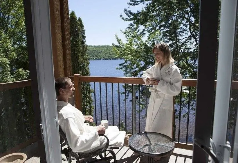 エクゼクティブスイート, Manoir Du Lac William