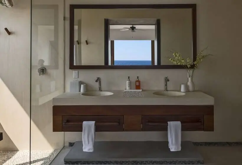 ツーベッドルーム　ヴィラ, Marea Beachfront Villas