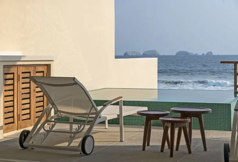 ツーベッドルーム　ヴィラ, Marea Beachfront Villas