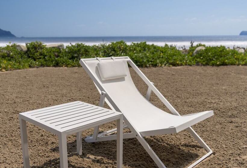 Вилла 3 Спальни, Marea Beachfront Villas