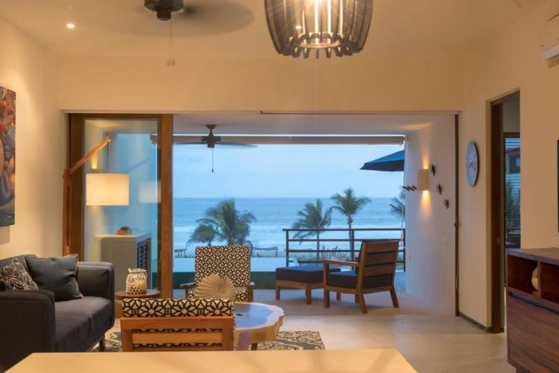 Вилла 2 Спальни, Marea Beachfront Villas