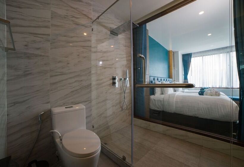 디럭스 룸, Oceana Resort Phuket