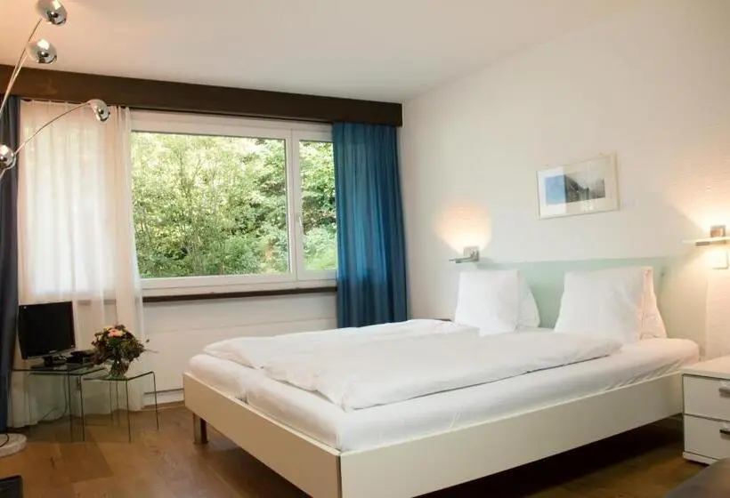 Standardzimmer, Restaurant Chesa