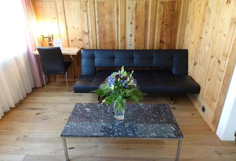 수피리어 룸, Restaurant Chesa