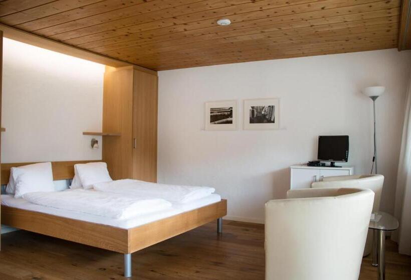 수피리어 룸, Restaurant Chesa