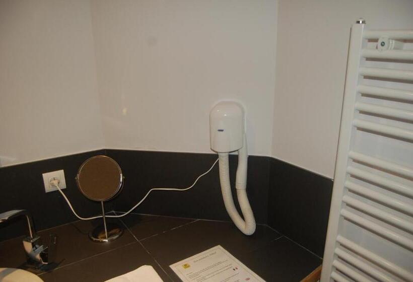 스탠다드 룸, Rocaminori Hôtel