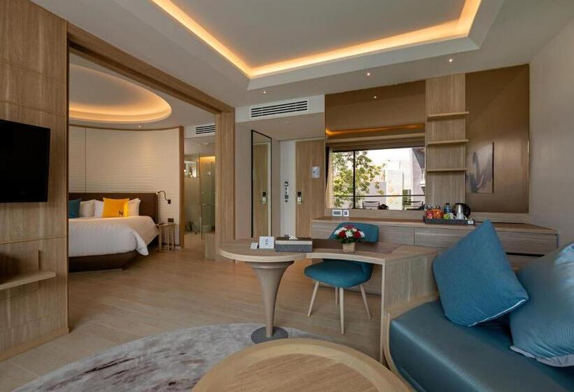 Полулюкс, The Nature Phuket   Sha Extra Plus