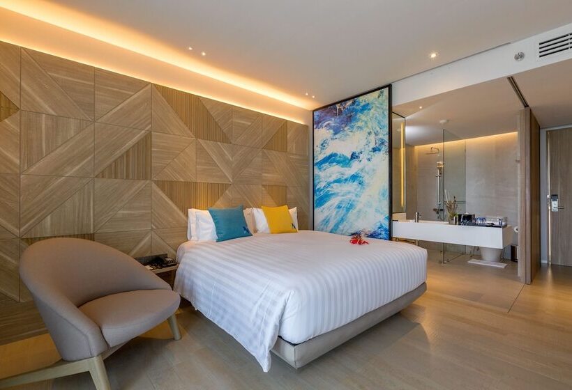 חדר דלוקס נוף בריכה, The Nature Phuket Sha Extra Plus