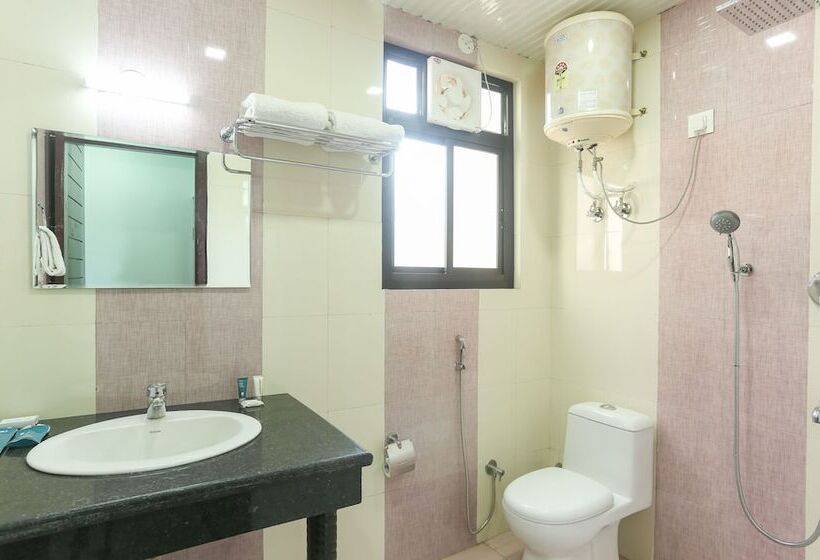 חדר דלוקס, Treebo Roshan House With Valley View