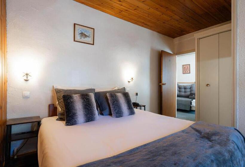 Quarto Triplo Comfort, Logis Hotel et Spa Le Christiania