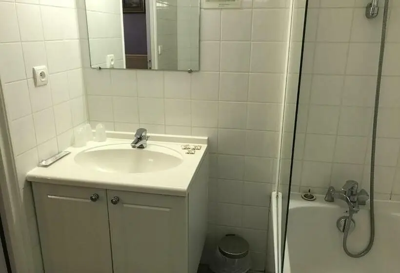Standard-huone, Logis Hotel Saint Joseph
