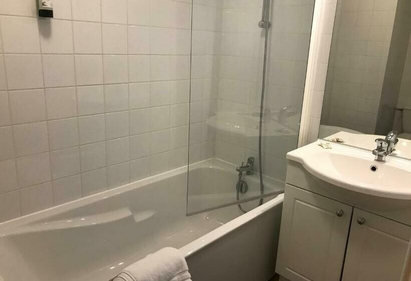 חדר סטנדרט, Logis Hotel Saint Joseph