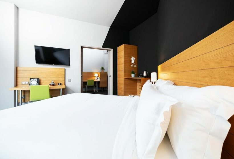 Полулюкс, Onomo Hotel Casablanca City Center