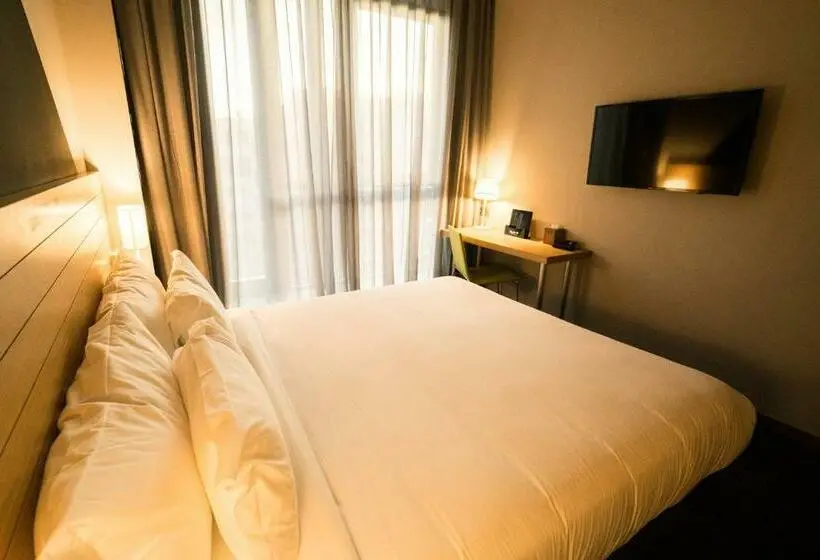 اتاق سوپریور با تخت بزرگ, Onomo Hotel Casablanca City Center