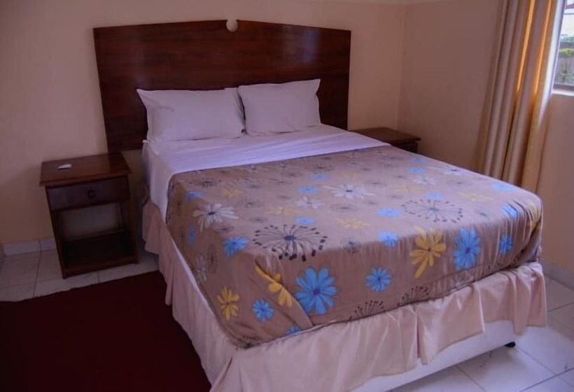 اتاق عادی, The Palace Guest House