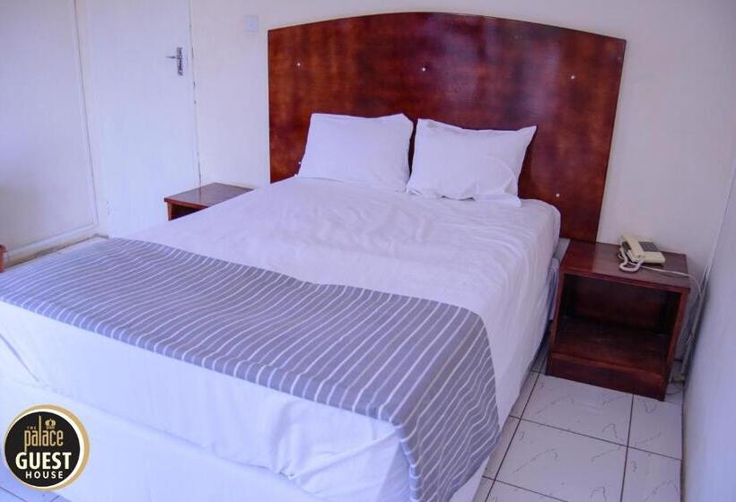 اتاق استاندارد, The Palace Guest House