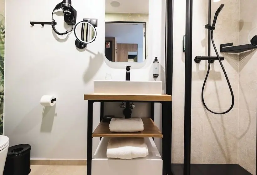 スタンダードシングルルーム, Focus Hotel Premium Wrocław