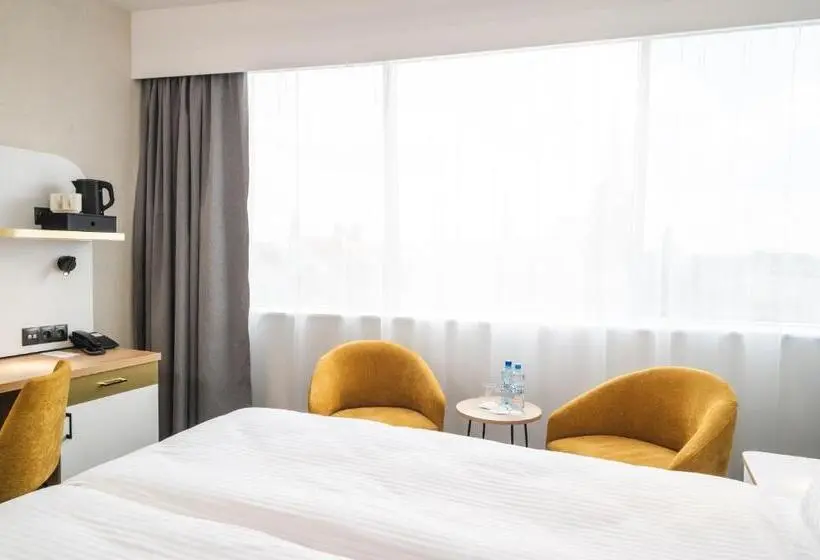 キングサイズベッドのスタンダードルーム, Focus Hotel Premium Wrocław