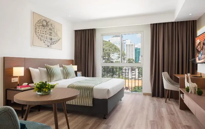 スタンダードスタジオ, T Ritz Saigon Hotel & Apartment