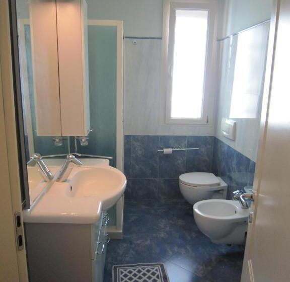 شقة غرفتين, Astra