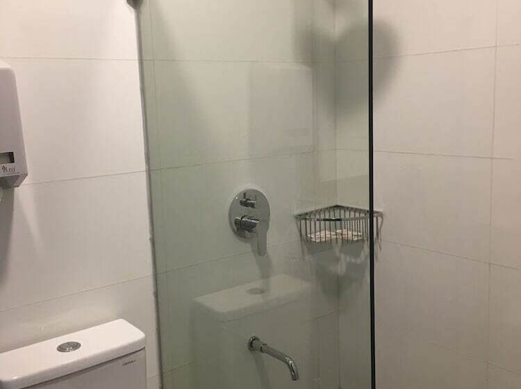 اتاق سوپریور با تخت بزرگ, Express Inn   Osmeña