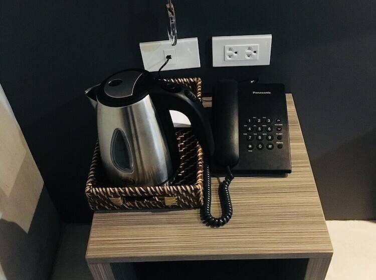 Номер Superior Кровать Кинг, Express Inn   Osmeña