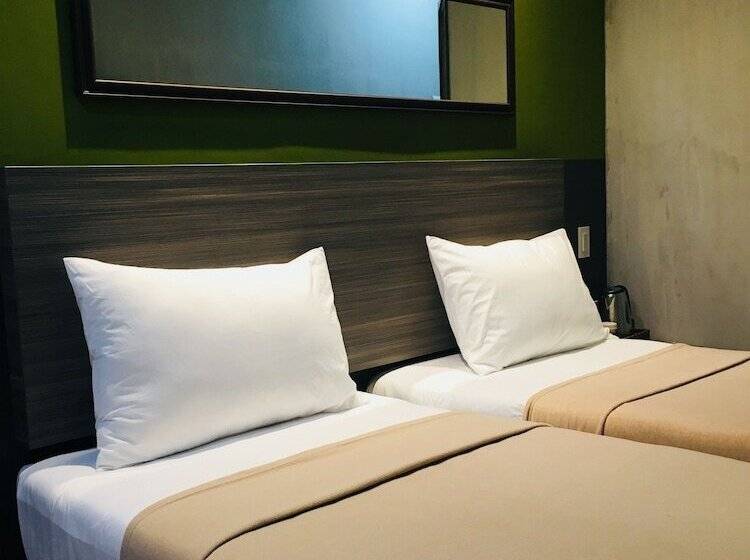 اتاق سوپریور, Express Inn   Osmeña