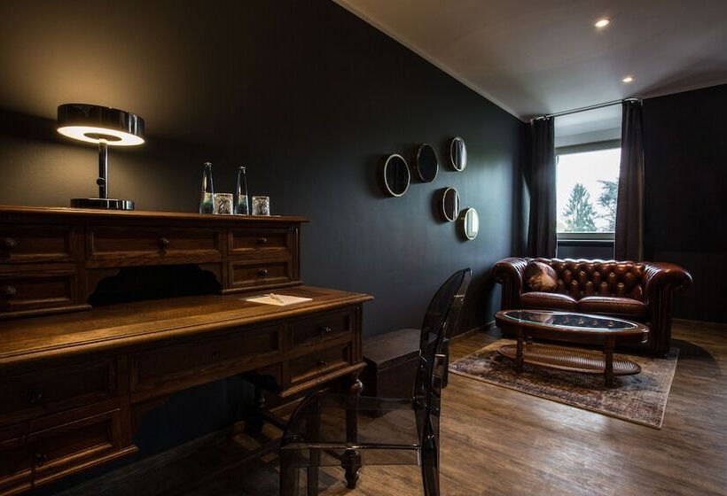 غرفة قياسية, Heimathafen