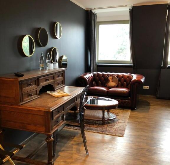 غرفة قياسية, Heimathafen