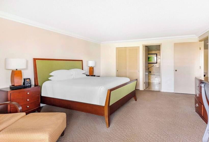 Люкс Кровать Кинг, Hilton Grand Vacations Club Ocean Tower Waikoloa Village