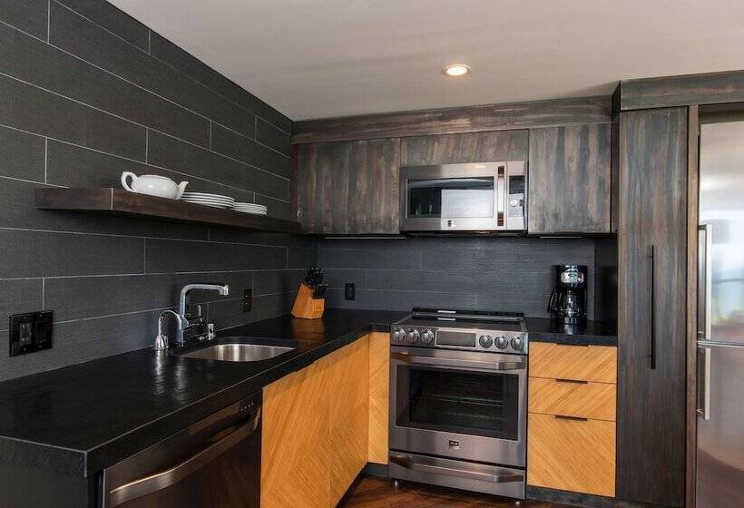 جناح دور أخير, Hilton Grand Vacations Club Ocean Tower Waikoloa Village