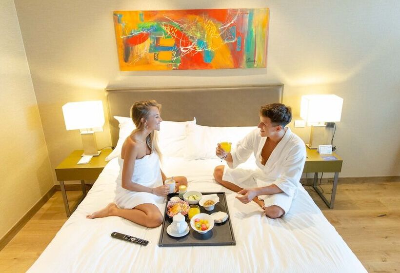 סוויטת סופריור, Hilton Pilar