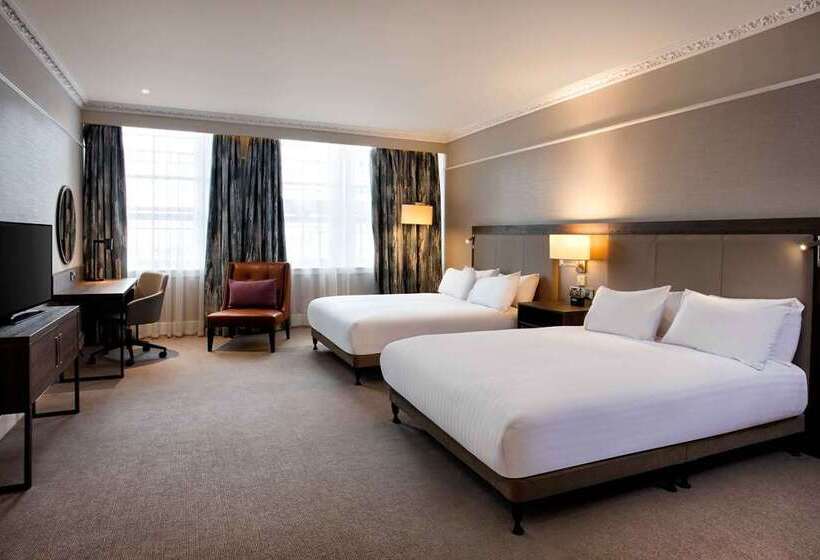Номер Deluxe, Hilton Pilar